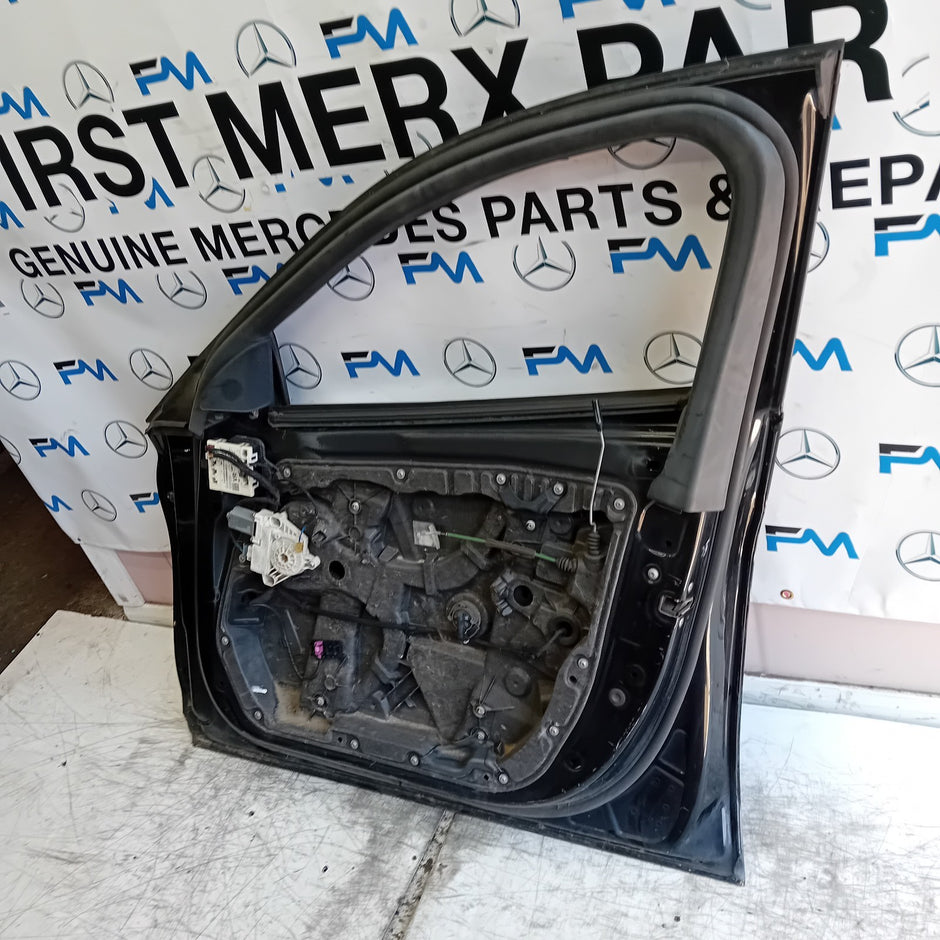 MERCEDES BENZ C-CLASS W205 SLN DRIVER FRONT DOOR OSF BLACK 2014 ON FMD469