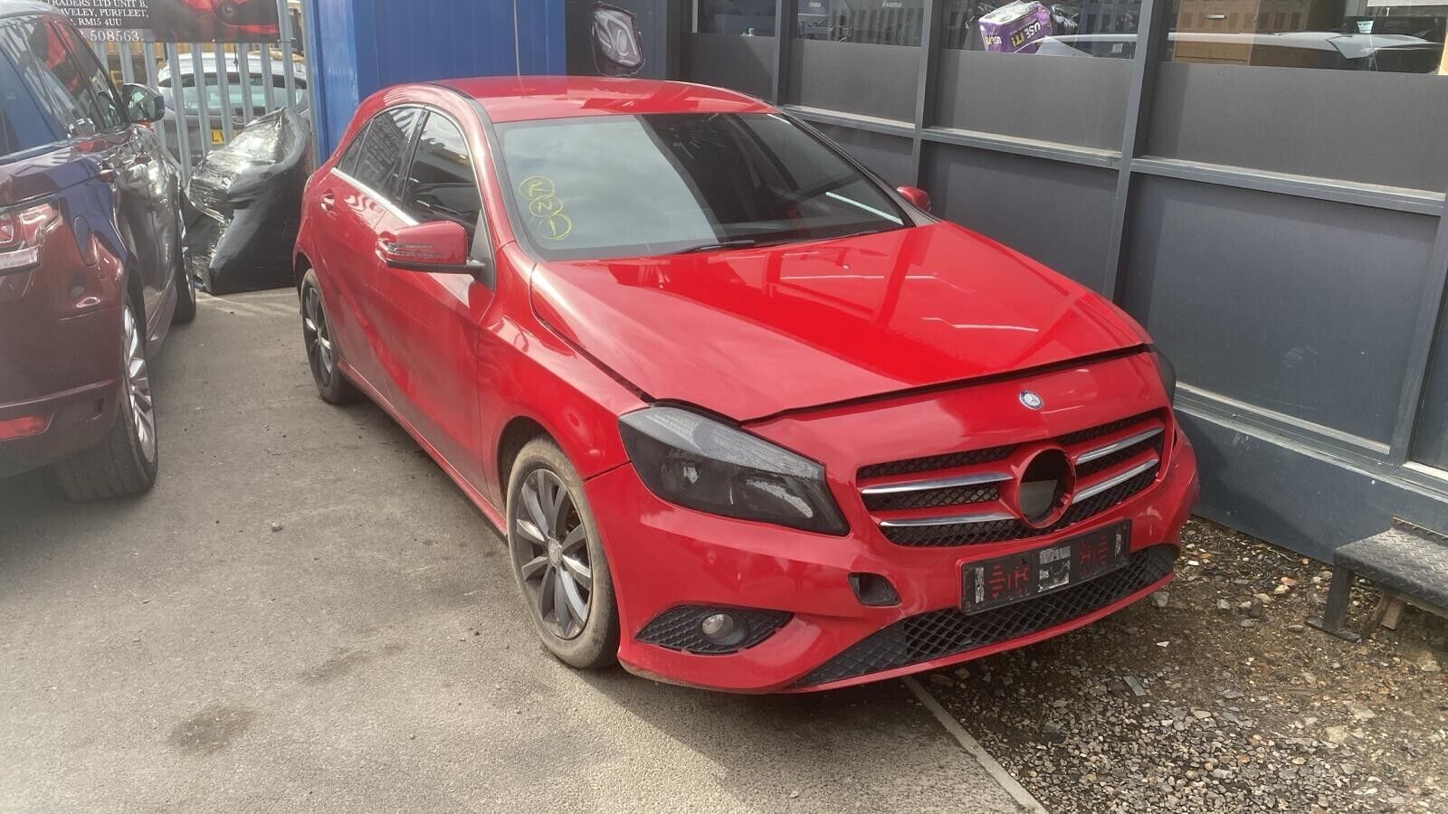 MERCEDES BENZ A-CLASS W176 -  BREAKING/SUSPENSION LEGS (ALL)