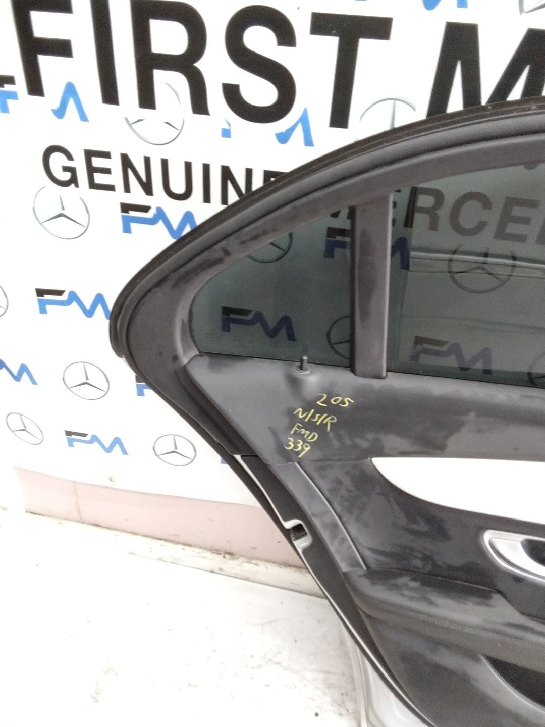MERCEDES C-CLASS W205 SLN PASSENGER REAR DOOR NSR SILVER 2014 ON COMPLETE FMD339