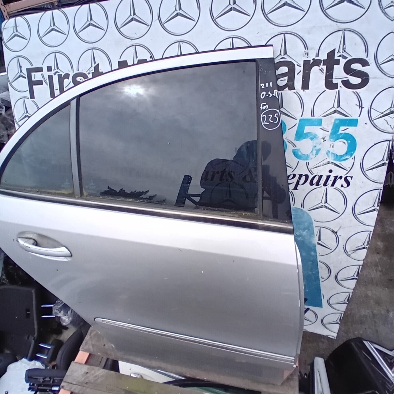 MERCEDES BENZ E-CLASS W211 DRIVER SIDE REAR DOOR ( OFF SIDE REAR )