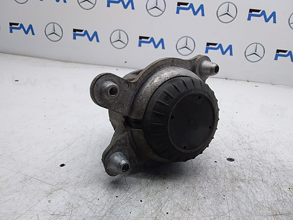 MERCEDES BENZ  E-CLASS  W213  ENGINE MOUNT LEFT NS A2132400500 FMR341