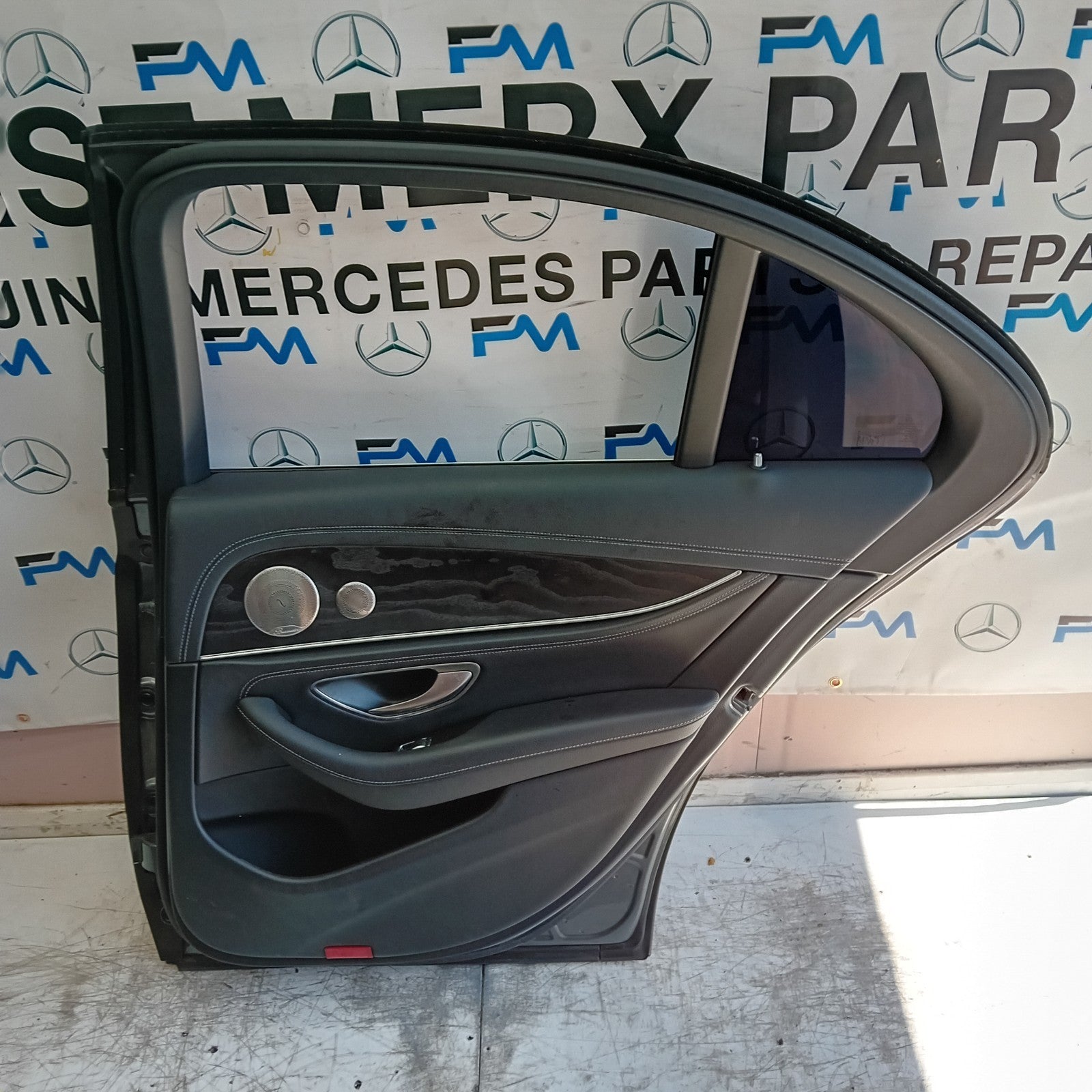 MERCEDES E-CLASS W213 DRIVER FRONT DOOR OSR 2016 ON GREY COMPLETE  FMD516