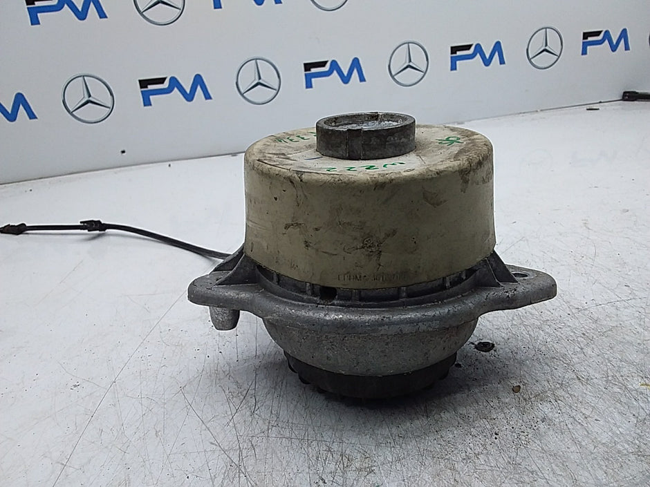 MERCEDES BENZ  S-CLASS W222  ENGINE MOUNT RIGHT OS A2222408100 FMR334