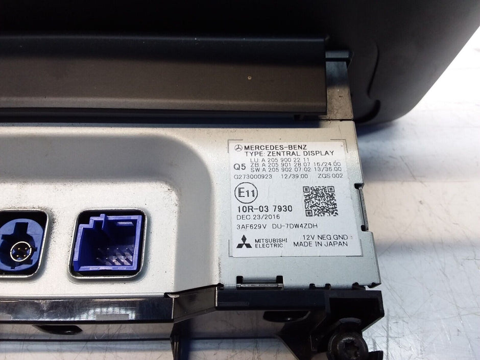 MERCEDES C-CLASS W205 2014-2018 SAT NAV MULTIMEDIA SCREEN A2059002211 FM00694