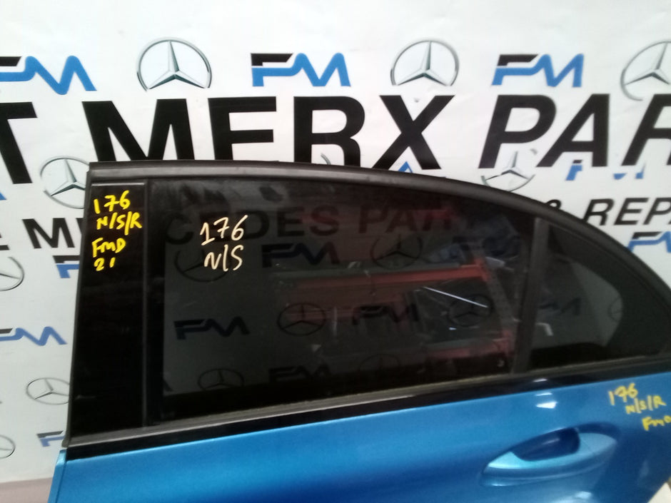 MERCEDES BENZ A CLASS W176 PASSENGER SIDE REAR DOOR ( NEAR SIDE REAR ) FMD21
