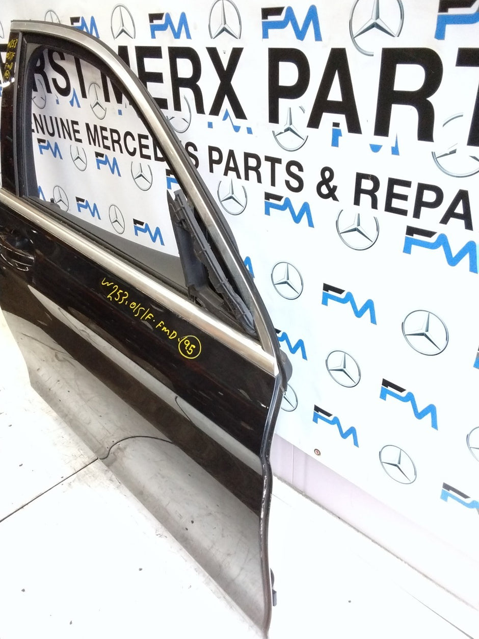 MERCEDES BENZ  GLC W253 DRIVER SIDE FRONT DOOR O/S/F COMPLETE BLACK FMD95