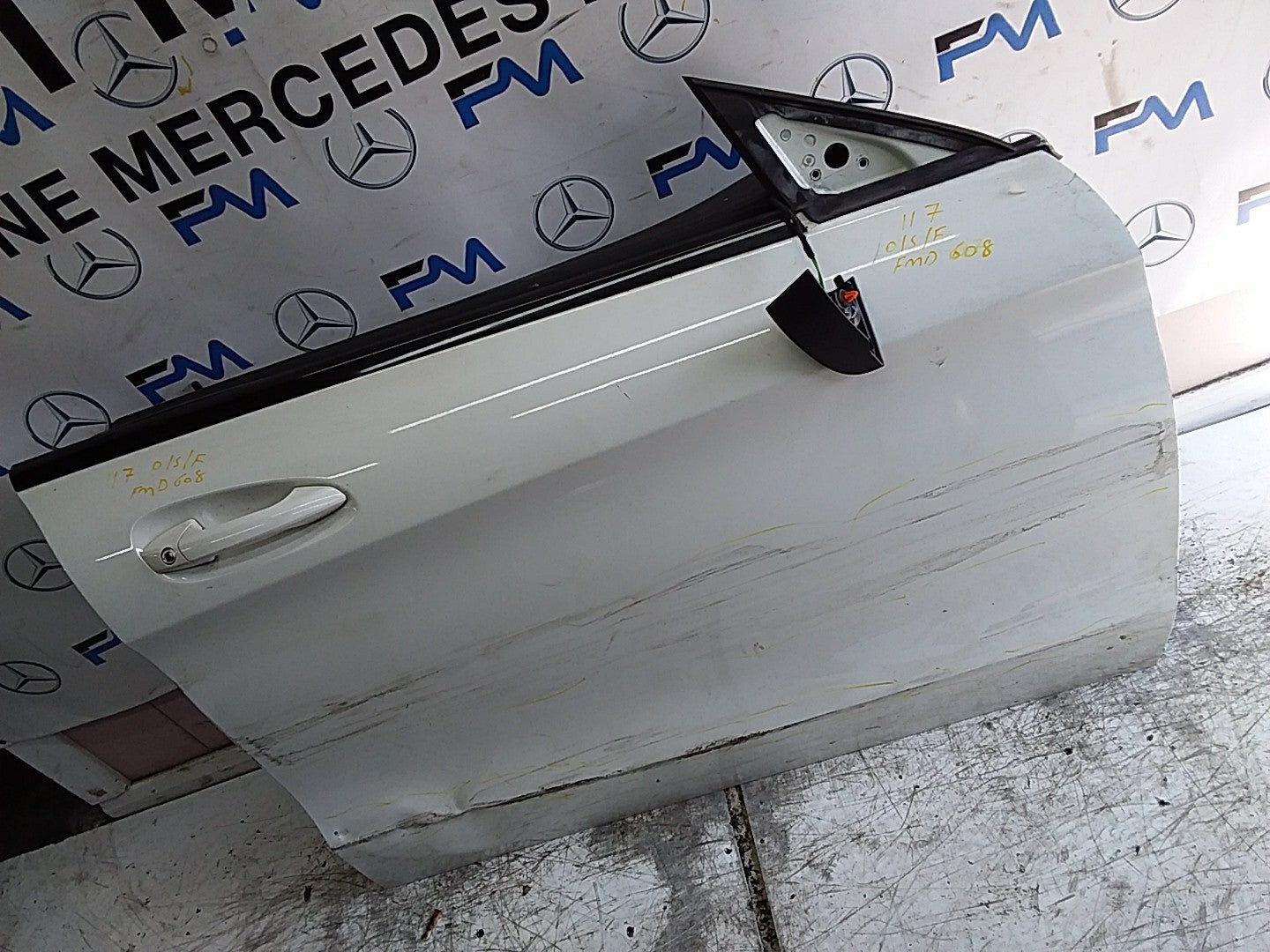 MERCEDES BENZ  CLA C117  DRIVER FRONT DOOR OSF WHITE 2013-19  FMD608