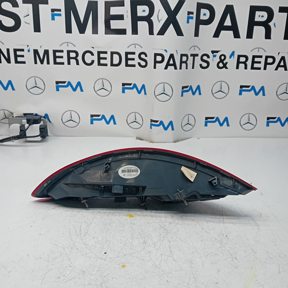 MERCEDES C-CLASS W205 COUPE 2016 REAR PASSENGER N/S TAIL LIGHT A2059066300 FMT37