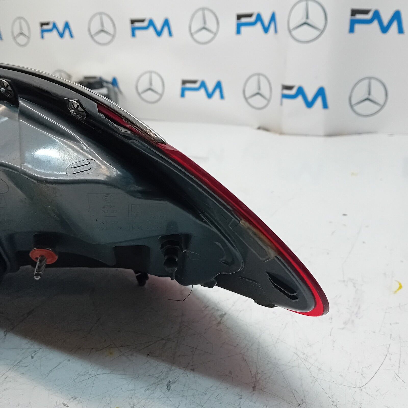 MERCEDES E-CLASS W213 2016 REAR PASSENGER N/S TAIL LIGHT A2139068700 FMT50