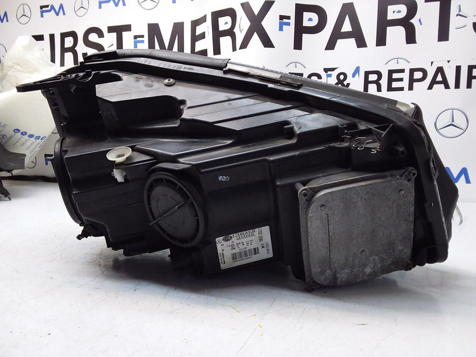 2016 MERCEDES A-CLASS W176 HEADLIGHT PASSENGER NS A1768202961 FMH114 (Damaged)