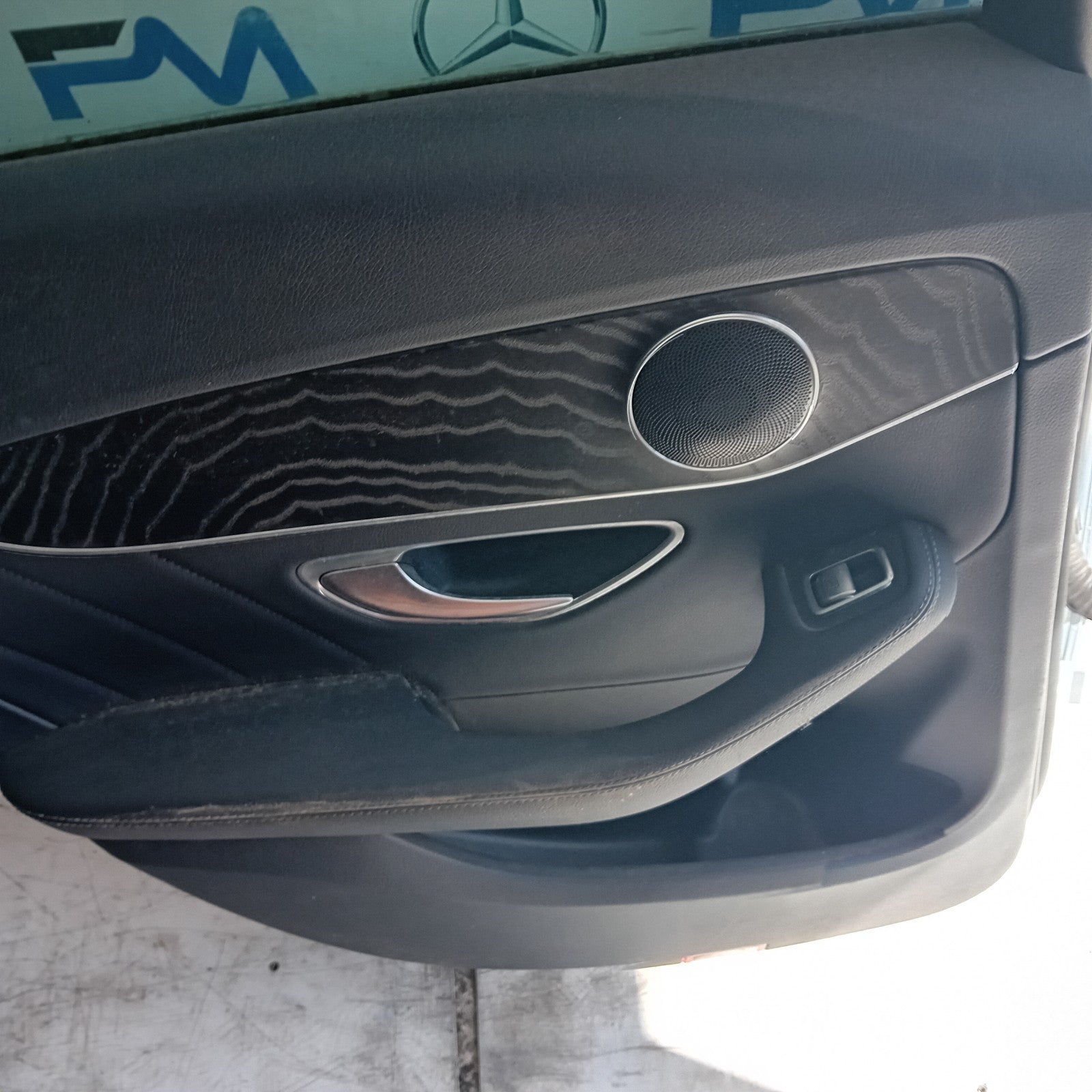 MERCEDES C-CLASS W205 COP PASSENGER REAR DOOR N/S/R SILV 2014 ON COMPLETE FMD169