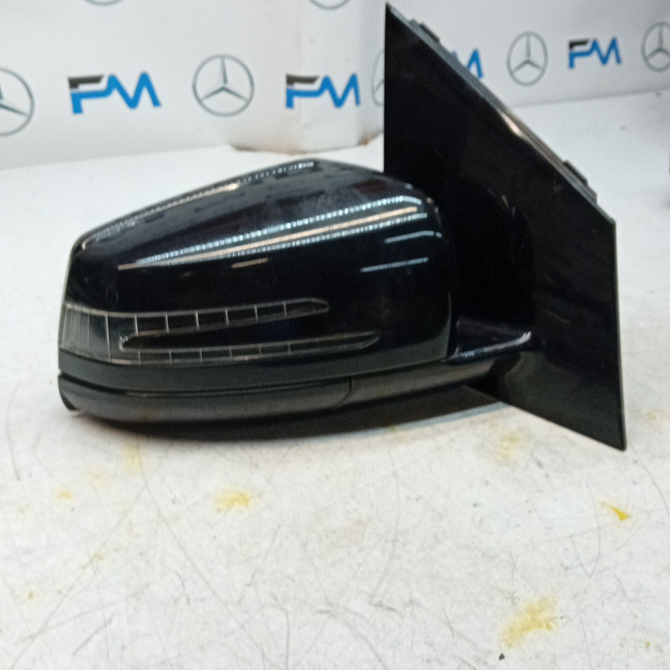 MERCEDES B-CLASS W246 DRIVER WING MIRROR IS BLACK A2468103016 FMM77