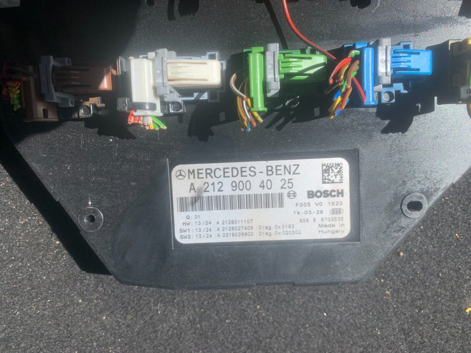 MERCEDES E CLASS FUSE BOX SAM UNIT 2.1 CDI DIESEL A2129004025 2014