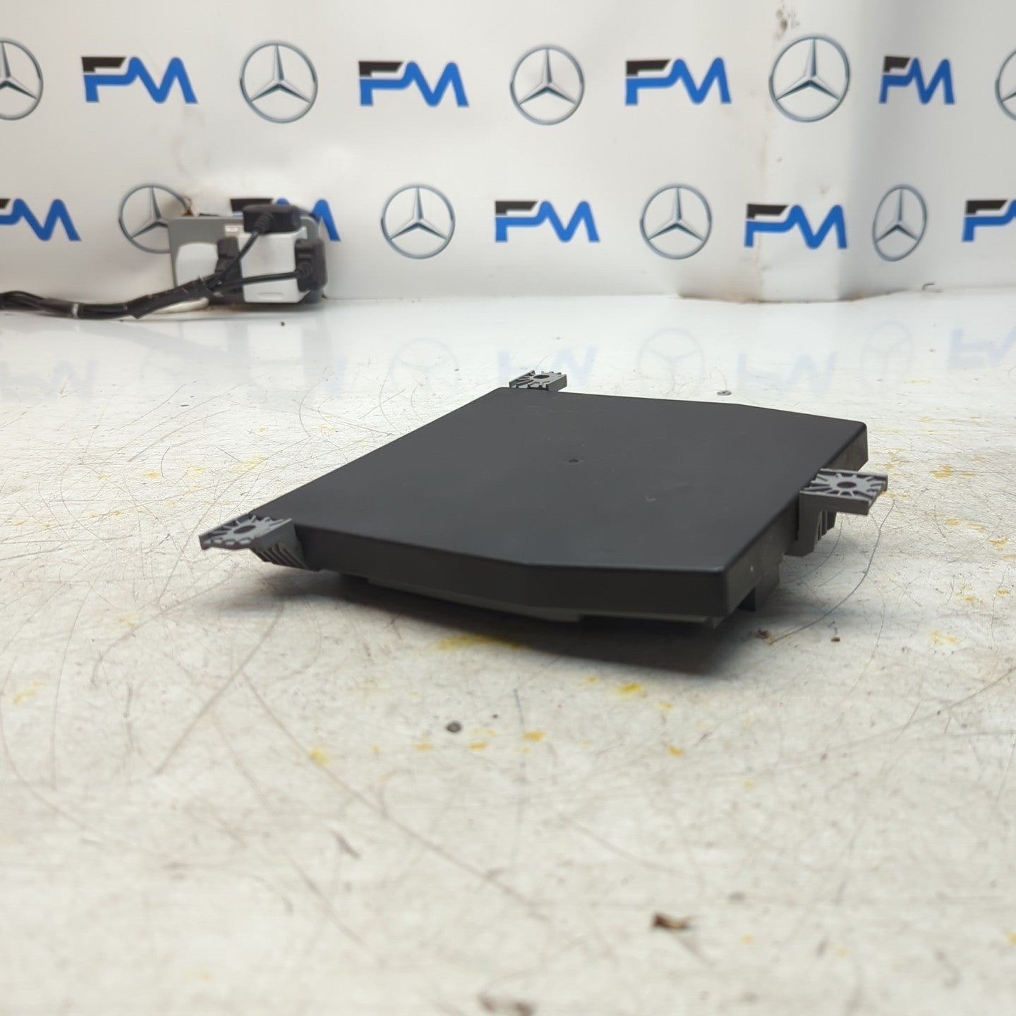 MERCEDES E-CLASS REAR SAM CONTROL MODULE W213 A2139003008 2016 FM001371