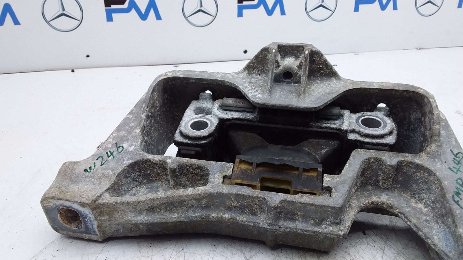 MERCEDES BENZ B-CLASS W246 ENGINE MOUNT RIGHT SIDE DIESEL  FMR446