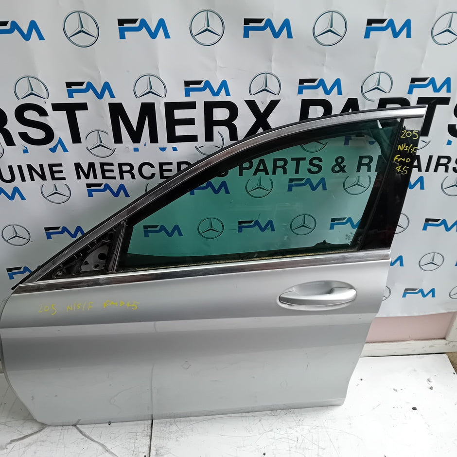 MERCEDES BENZ C-CLASS W205 PASSENGER SIDE FRONT DOOR N/S/F COMPLETE SILVER FMD45