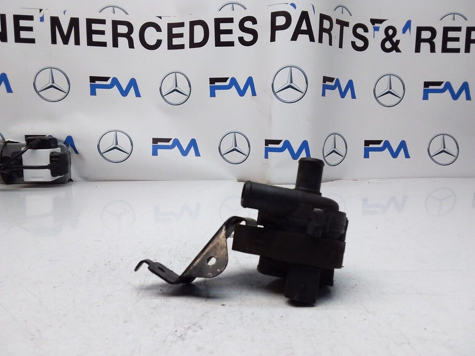 Mercedes E-CLASS W211 ELECTRIC COOLANT WATER PUMP A2118350028 FM00609