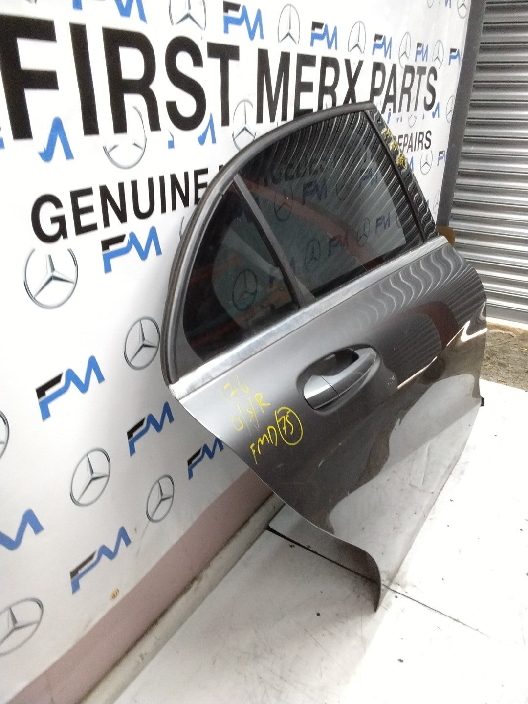 MERCEDES BENZ A-CLASS W176 DRIVER SIDE REAR DOOR O/S/R COMPLETE GREY FMD75