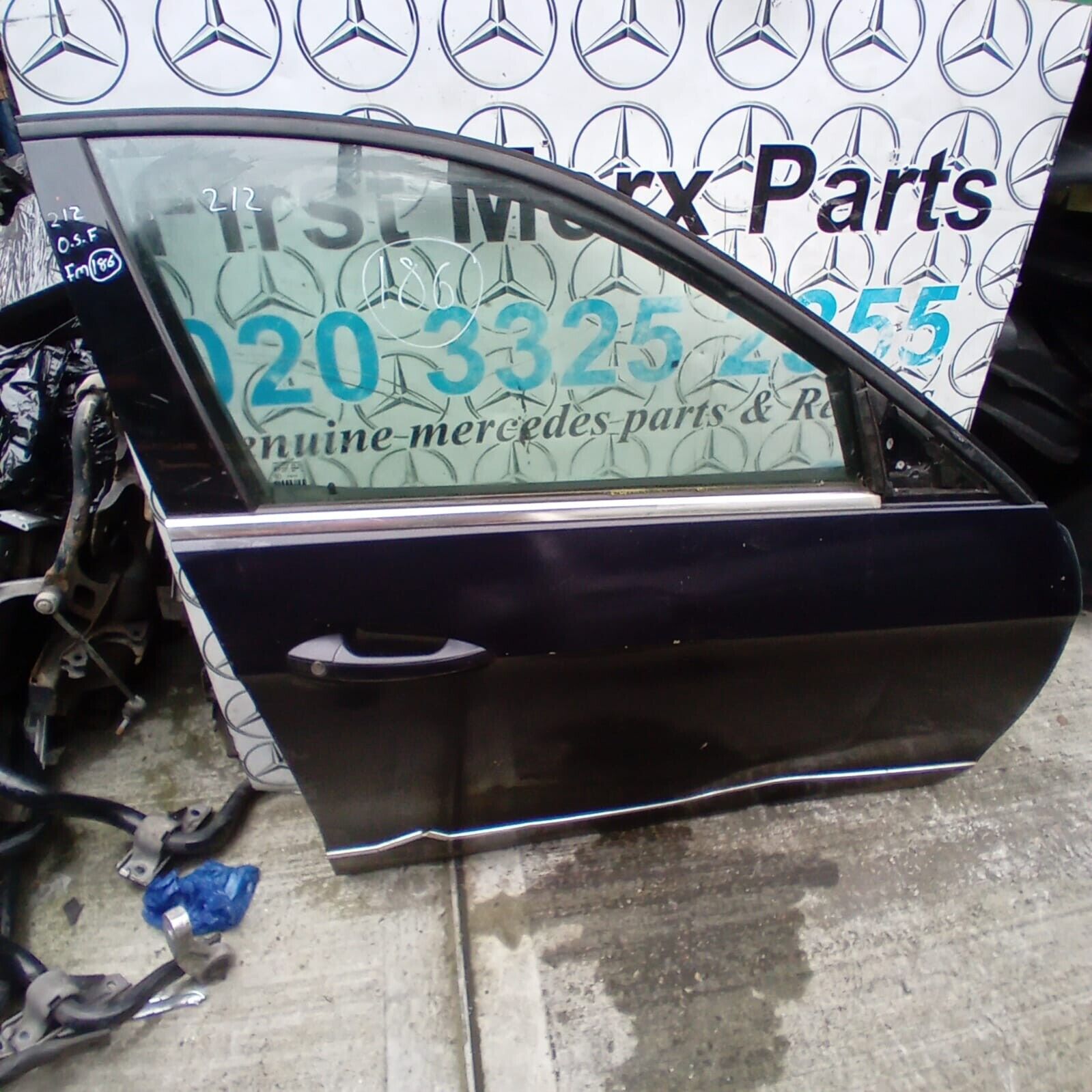 MERCEDES BENZ E-CLASS W212 DRIVER SIDE FRONT DOOR ( OFF SIDE FRONT )