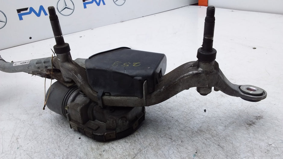 MERCEDES BENZ GLC W253 WINDSCREEN WIPER LINKAGE MOTOR   A2538205600 FMR436