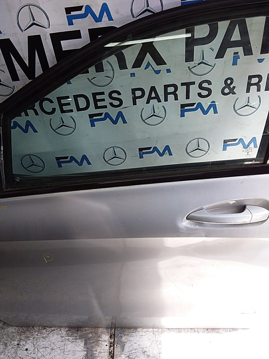 MERCEDES B-CLS W246  PASSENGER FRONT DOOR NSF SILVER 2012-2019  FMD606