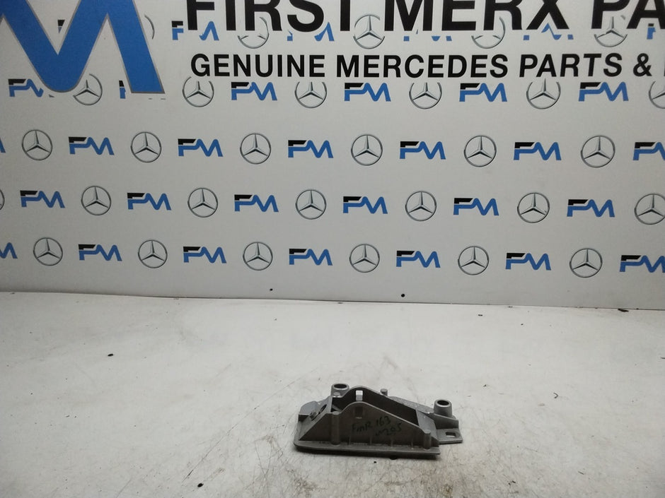 MERCEDES BENZ  C-CLASS W205 TAILGATE TRUNK BOOT RIGHT HINGE A2057501628 FMR163