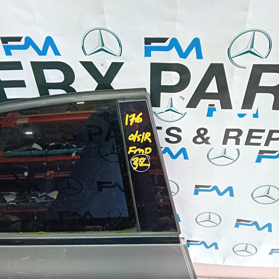 MERCEDES BENZ A-CLASS W176 DRIVER SIDE REAR DOOR O/S/R COMPLETE GREY FMD32