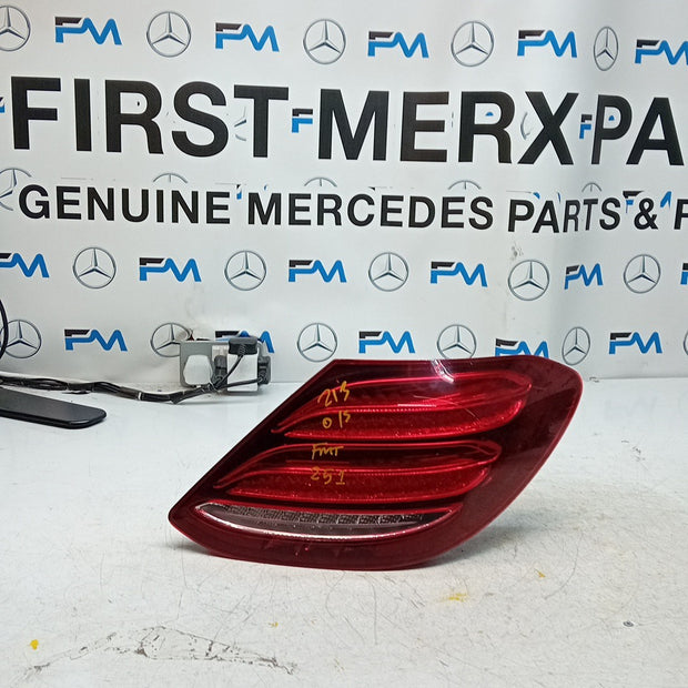 MERCEDES E-CLASS W213 DRIVER RIGHT OS REAR TAIL LIGHT A2139068000 FMT251
