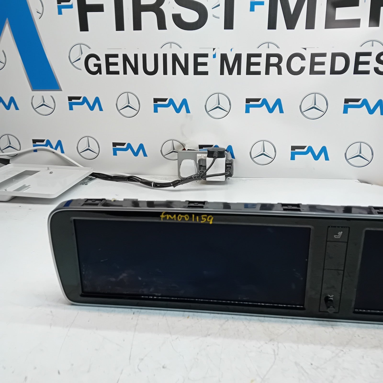 MERCEDES S-CLASS W222 DISPLAY SCREEN A2229007611 A2229005712 2016 FM001159