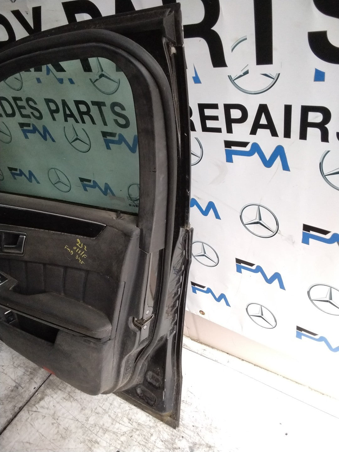 MERCEDES E-CLASS W212 SLN DRIVER FRONT DOOR OSR BLACK 2009-2016 COMPLETE FMD345