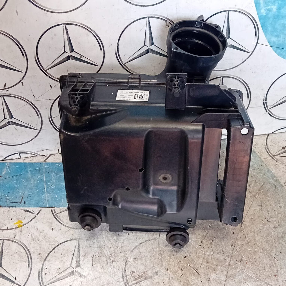 MERCEDES GLA CLASS X156 2013-2020 AIR FILTER BOX MASS SENSOR 2.1 D A6450900001