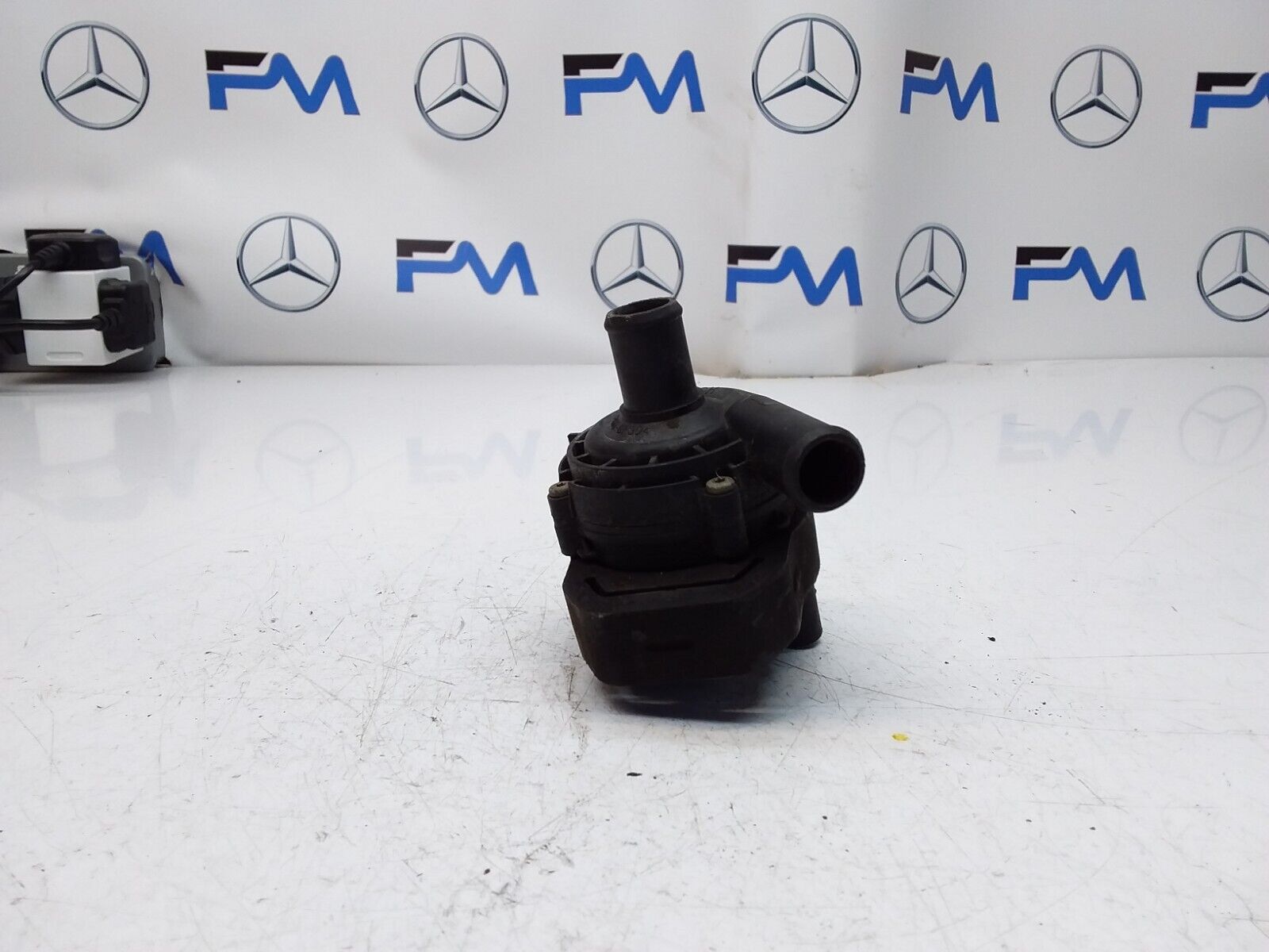 Mercedes E-CLASS W211 ELECTRIC COOLANT WATER PUMP A2118350028 FM00606