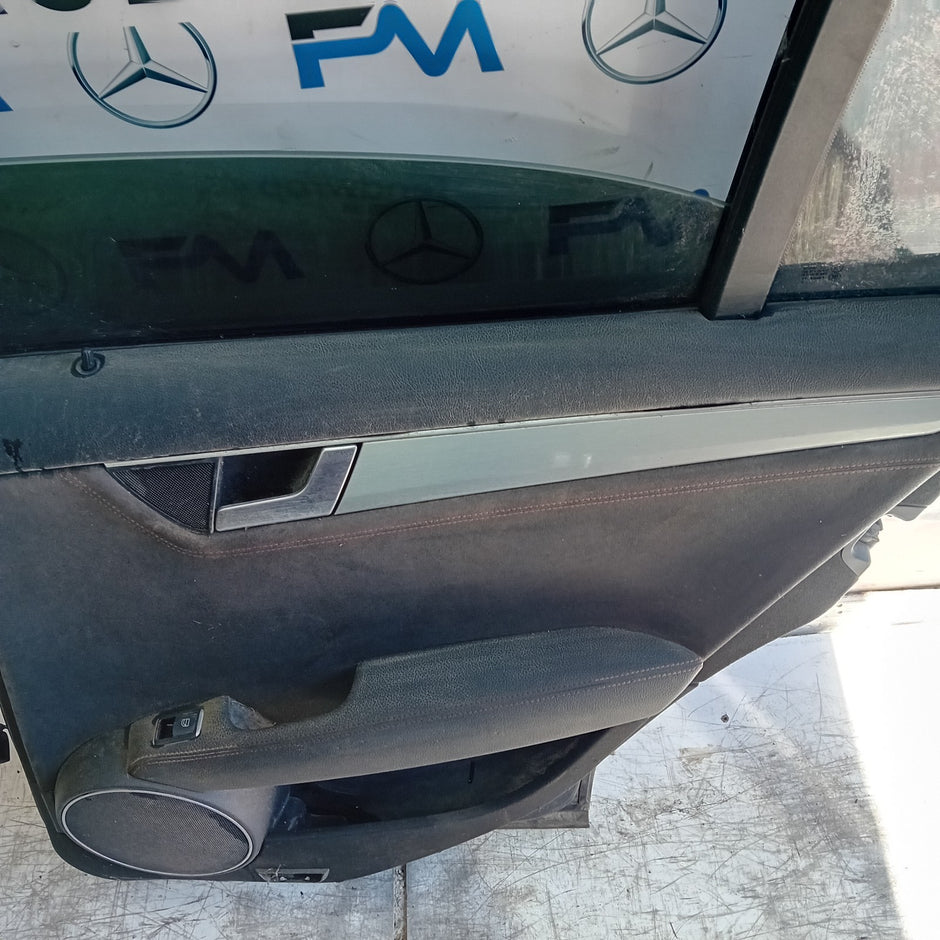 MERCEDES C-CLASS W204 SLN DRIVER REAR DOOR OSR BLUE 2008-14 COMPLETE FMD458
