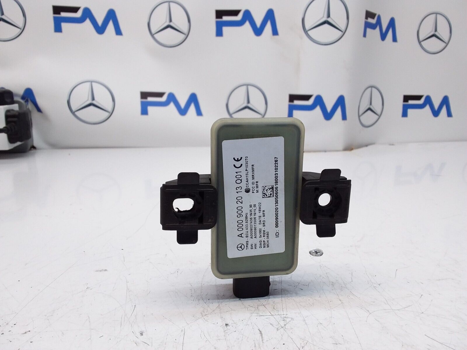 MERCEDES E-CLASS W213 TYRE PRESSURE MONITORING SENSOR A0009002013 FM00457