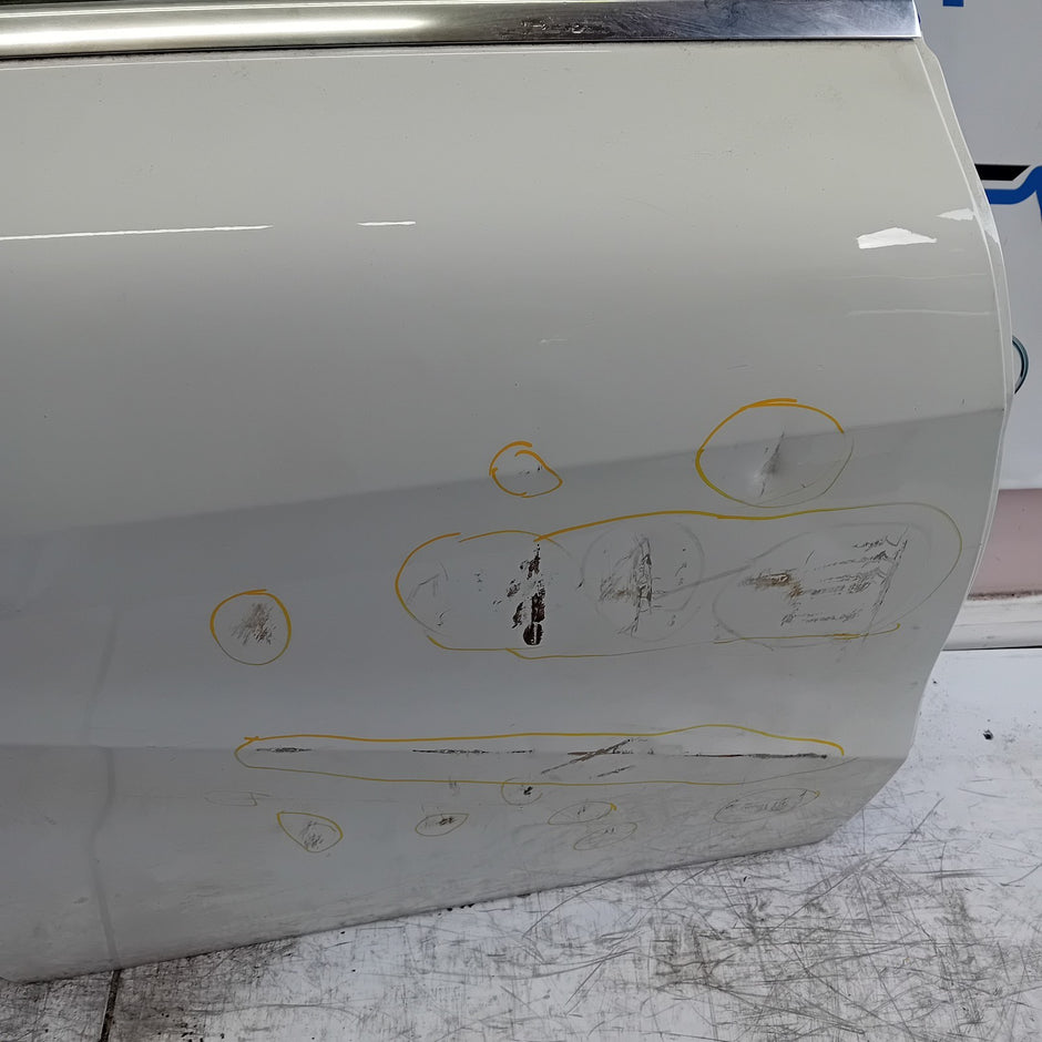 MERCEDES BENZ B-CLASS W246 DRIVER REAR DOOR OSR WHITE 2012-19  COMPLETE FMD203