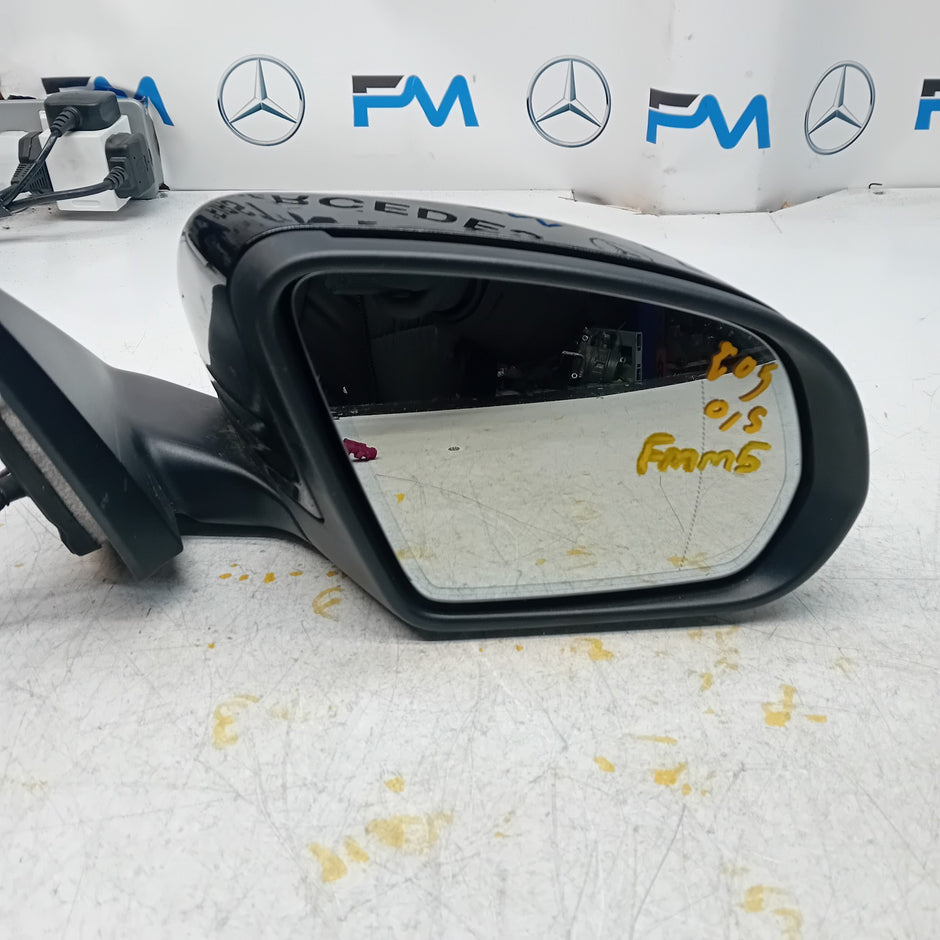 MERCEDES C-CLASS 2014 On W205 DRIVER SIDE WING MIRROR BLACK FMM5