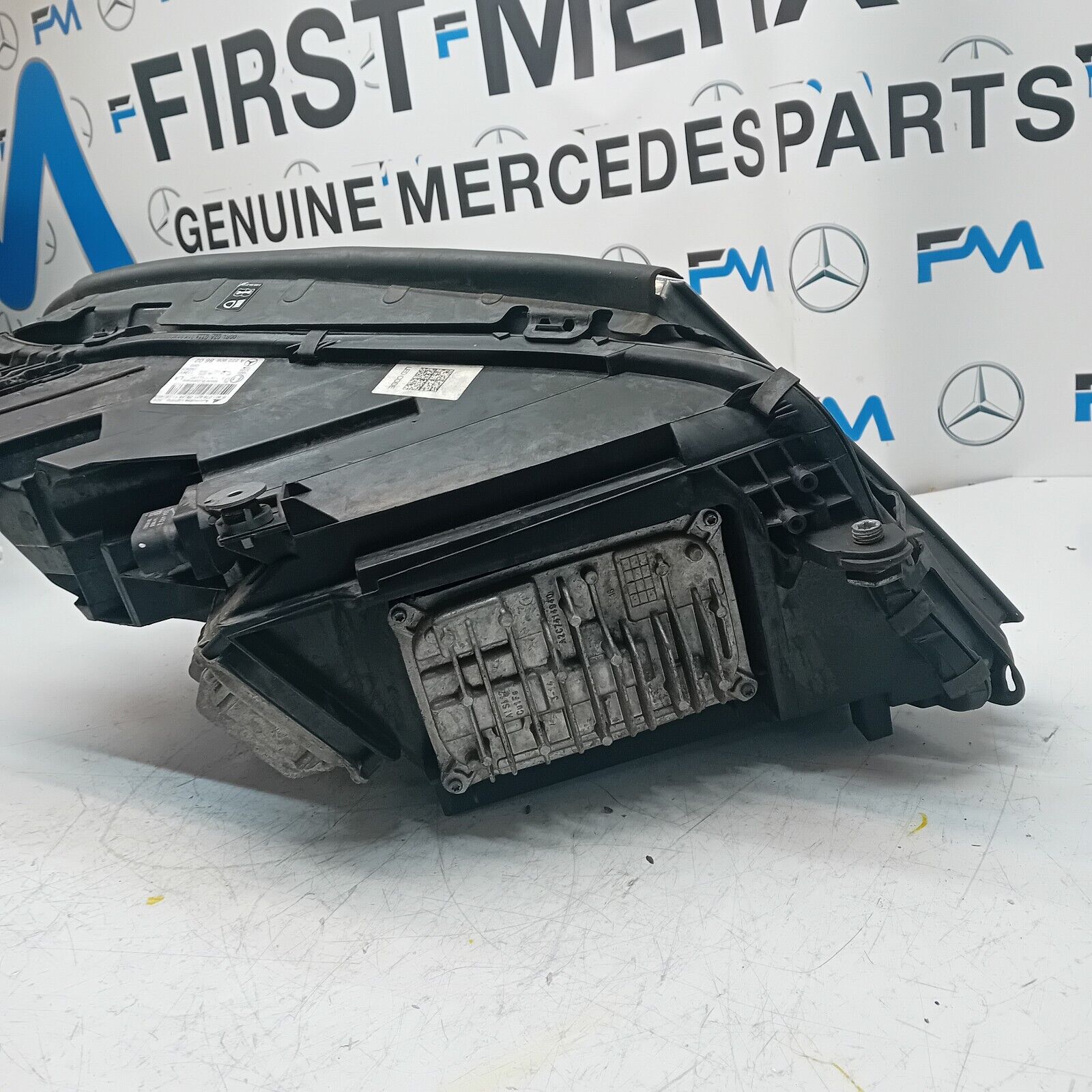MERCEDES S-CLASS 2014 ONWARDS W222 HEADLIGHT PASSENGE SIDE OS A2229068602 FMH152