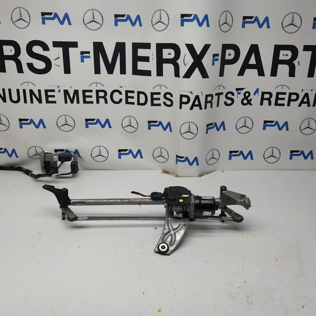 MERCEDES-BENZ A CLASS W177  FRONT WIPER MOTOR WITH LINKAGE A1779064801 FM00244