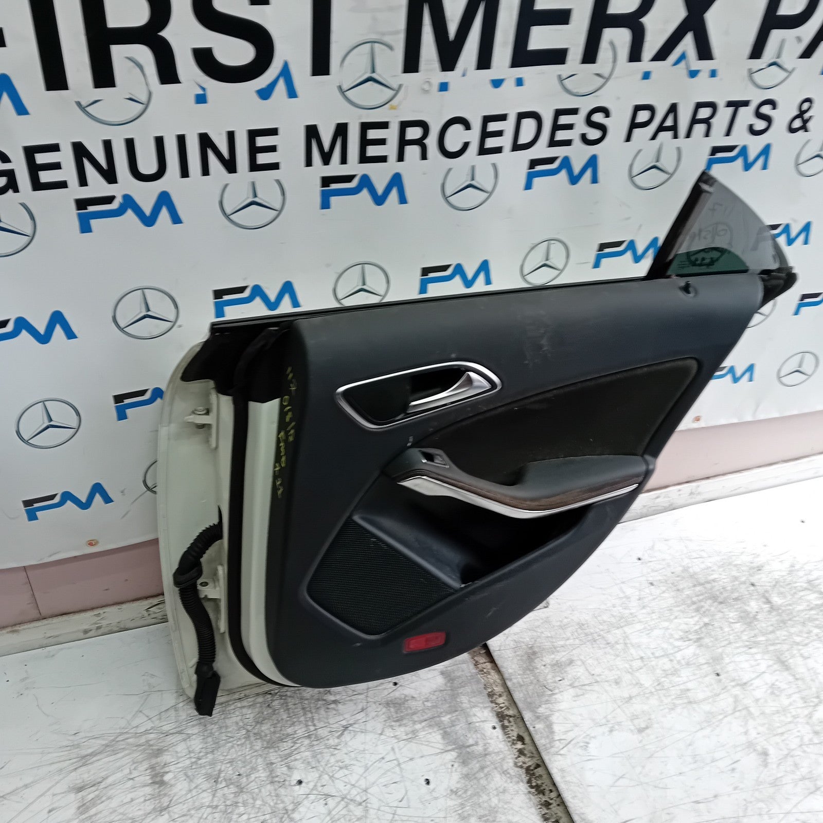 MERCEDES BENZ CLA W117 DRIVER REAR DOOR OSR 2013-19 WHITE COMPLETE FMD411