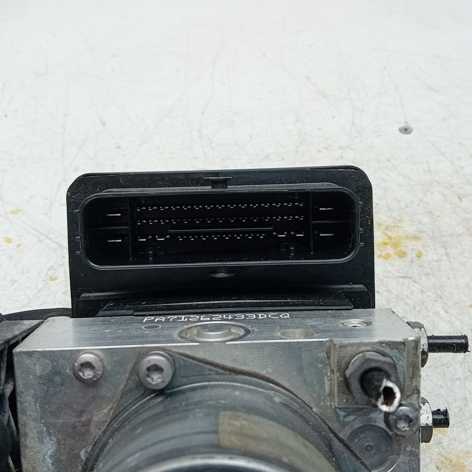 MERCEDES BENZ E-CLASS W213 ABS PUMP MODULE CONTROL UNIT A2134316700 FM001280