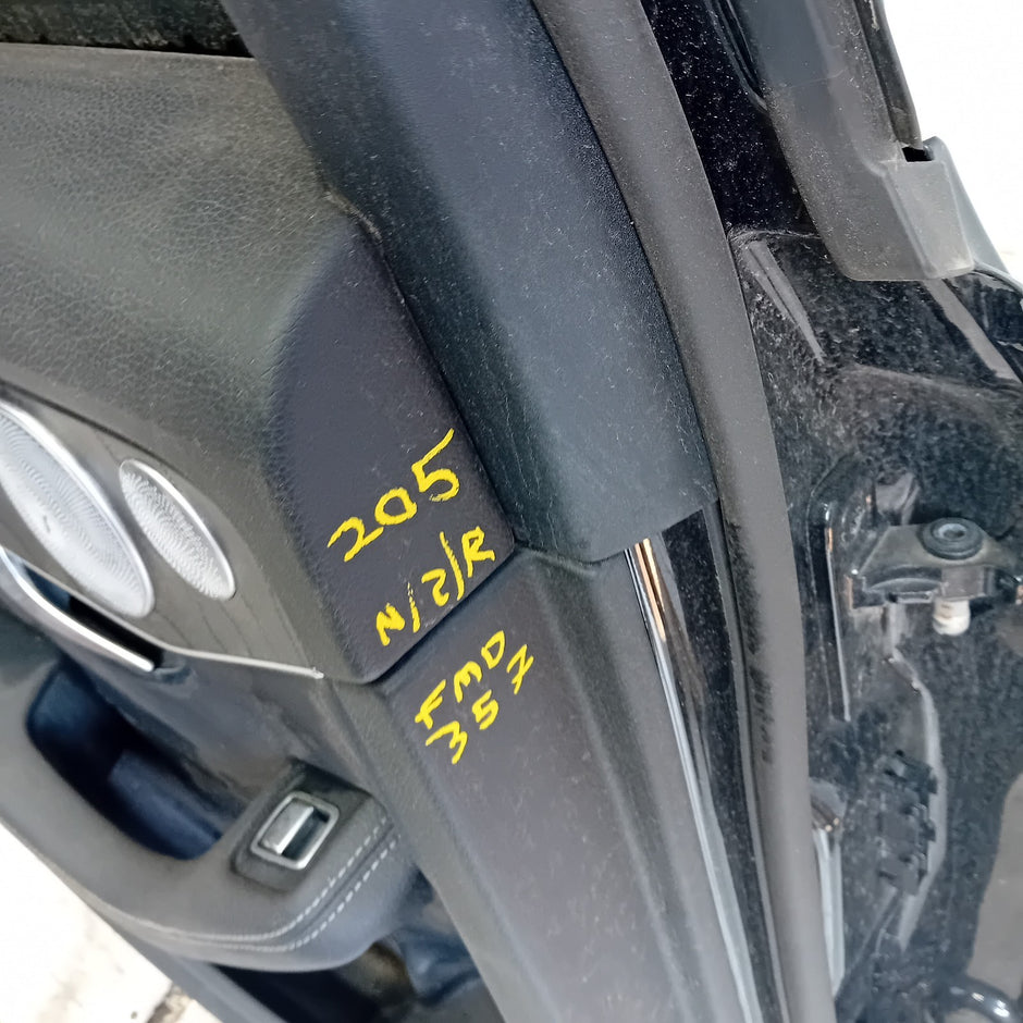 MERCEDES C-CLASS W205 PASSENGER REAR DOOR NSR  2014 ON BLACK COMPLETE FMD357