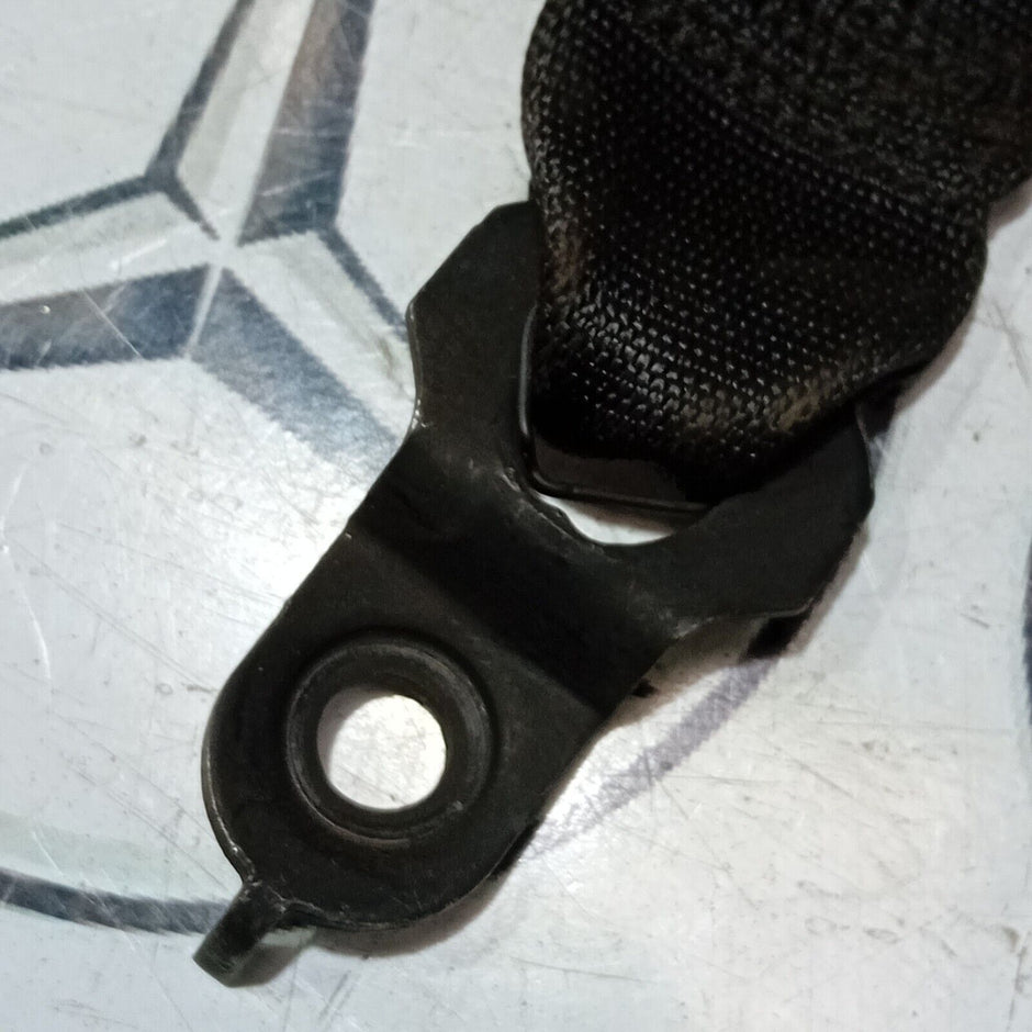 MERCEDES BENZ E-CLASS W212 PASSENGER SIDE FRONT SEAT BELT A2128600786