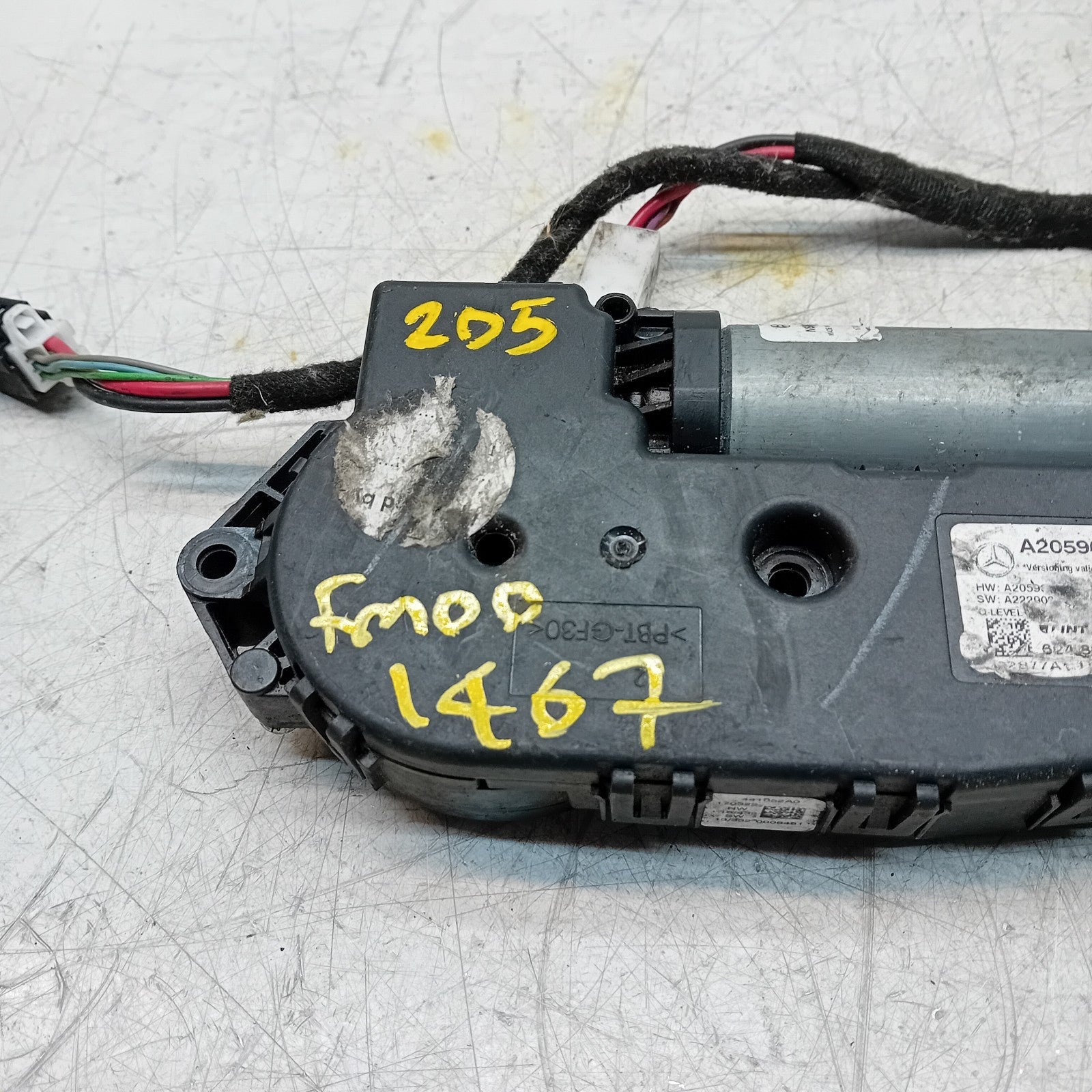 MERCEDES BENZ C-CLASS W205  SUNROOF MOTOR 2014 ON A2059001024  FM001467