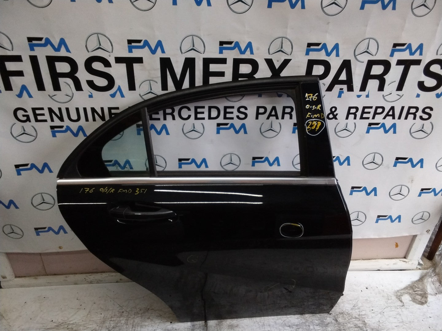 MERCEDES A-CLASS W176 DRIVER REAR DOOR OSR BLACK 2012-18 COMPLETE FMD351