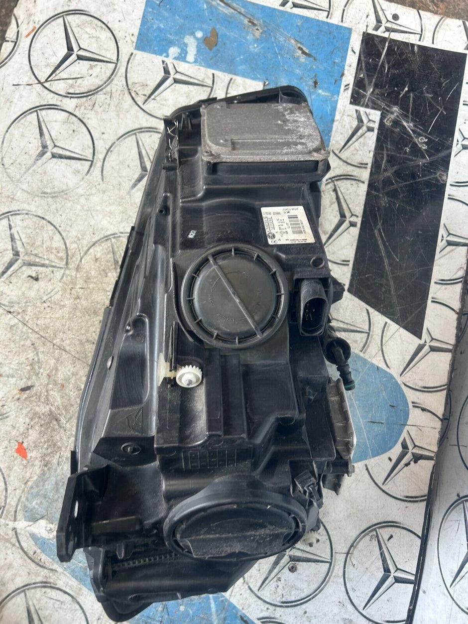 MERCEDES BENZ A CLASS W176 2013-2018  HEADLIGHT LEFT SIDE A1768202961 FMH41