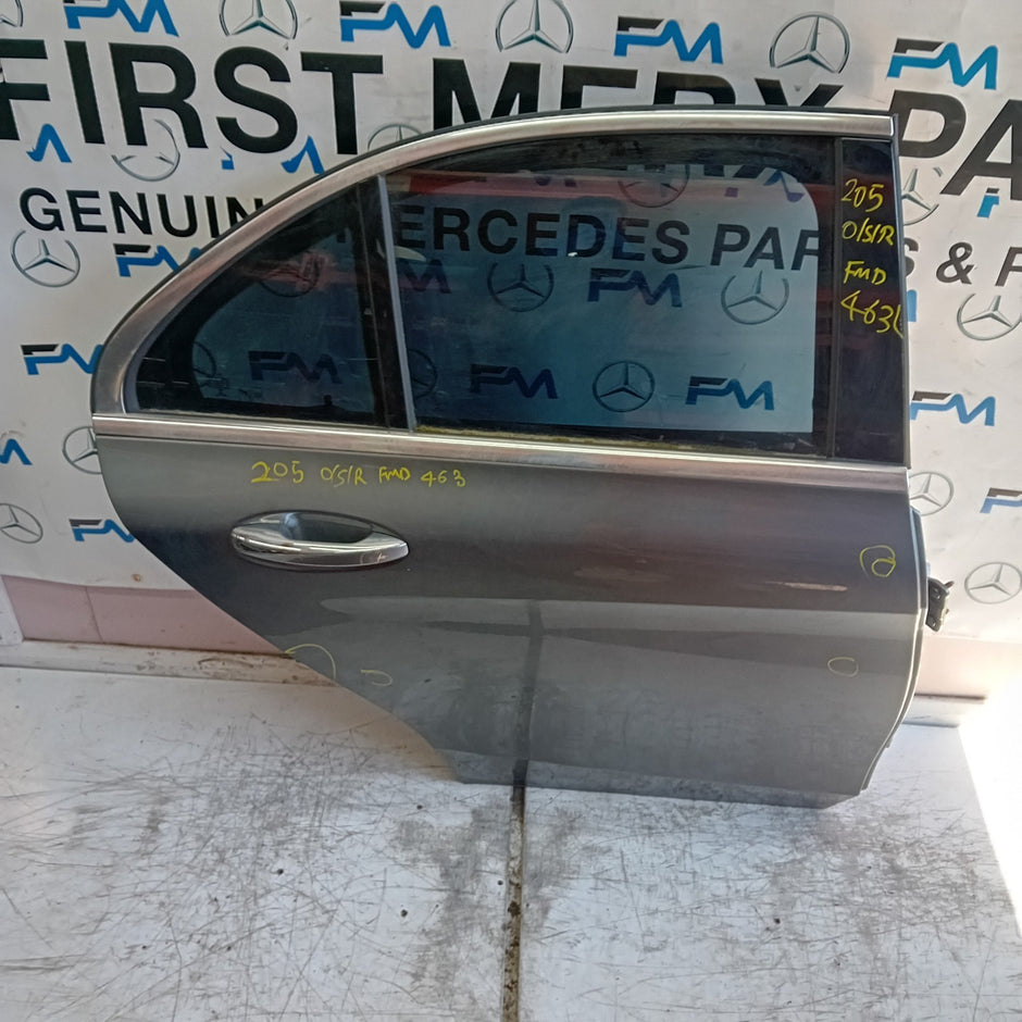 MERCEDES C-CLASS W205 SLN DRIVER REAR DOOR OSR GREY 2014 COMPLETE FMD463