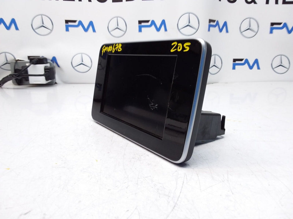 MERCEDES C-CLASS W205 2017 SAT NAV MULTIMEDIA SCREEN A2059004113 FM00678