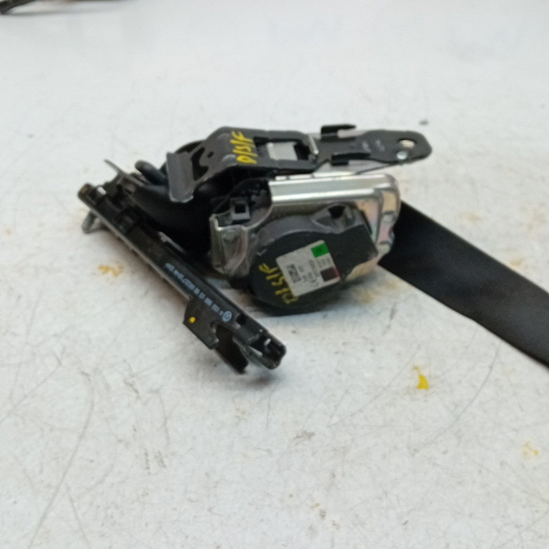 MERCEDES BENZ  C-CLASS W205 SEAT BELT FRONT DRIVER A2058600285 BLACK FM001234