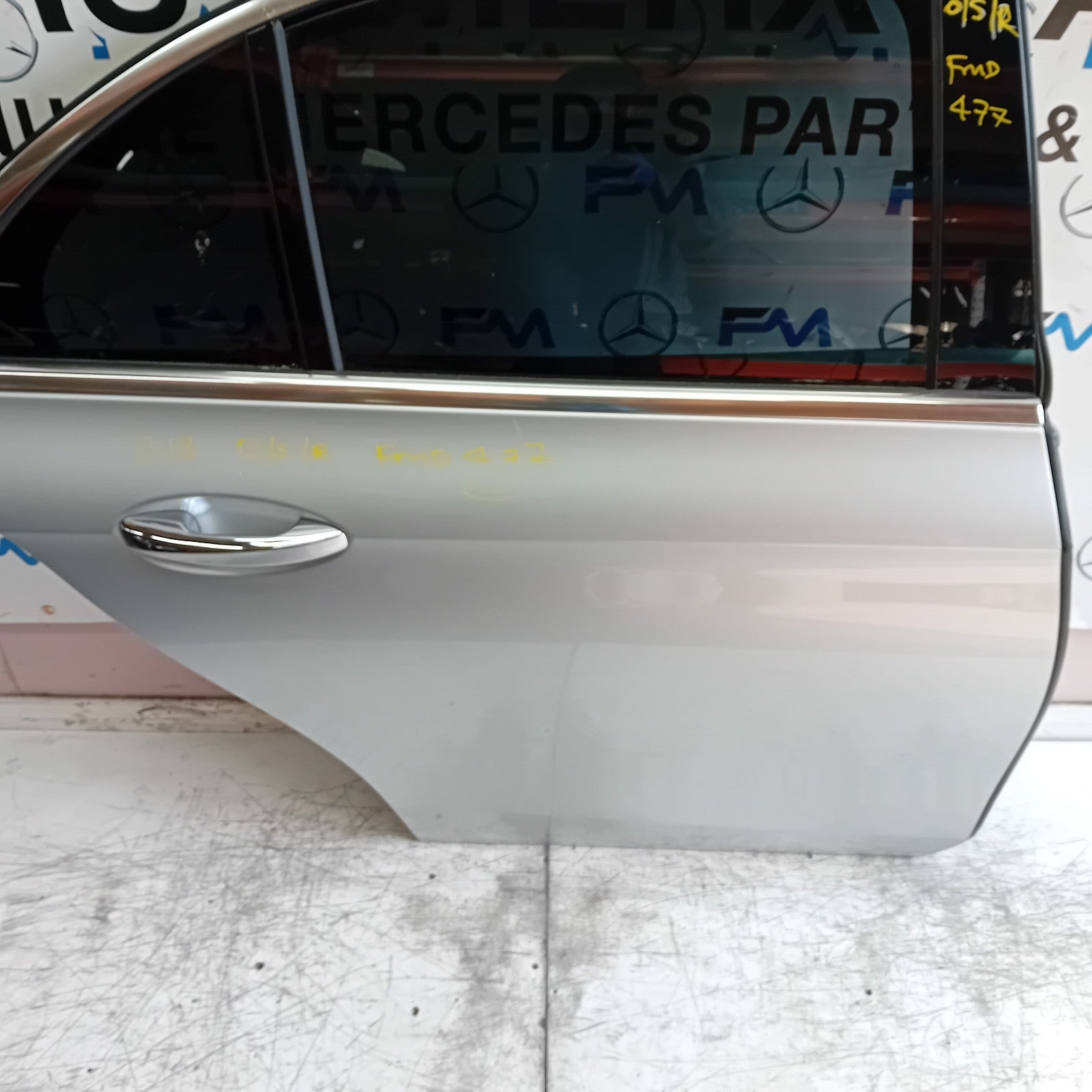 MERCEDES E-CLASS W213 SLN DRIVER REAR DOOR OSR SILVER 2016 ON COMPLETE FMD477