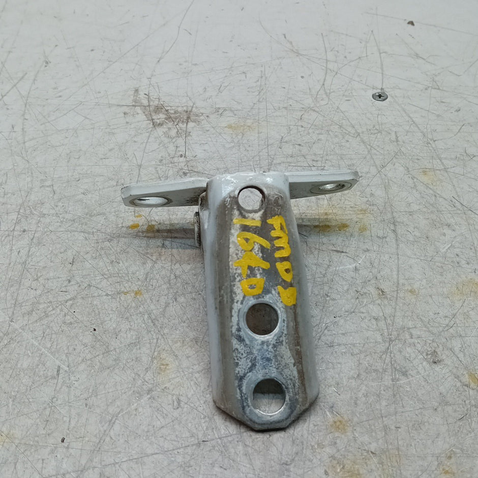 MITSUBISHI OUTLANDER MK3  FRONT DOOR HINGE PANEL A521 A046834 FM001640